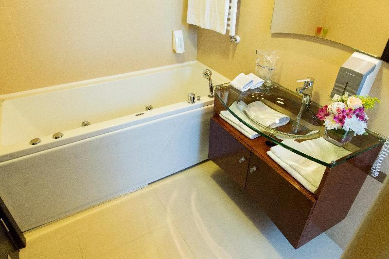 Hotel Zelengora Kragujevac Phòng bức ảnh